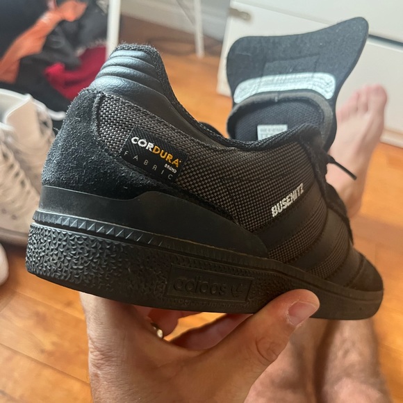 LIKE NEW ADIDAS BUSENITZ - Picture 5 of 9